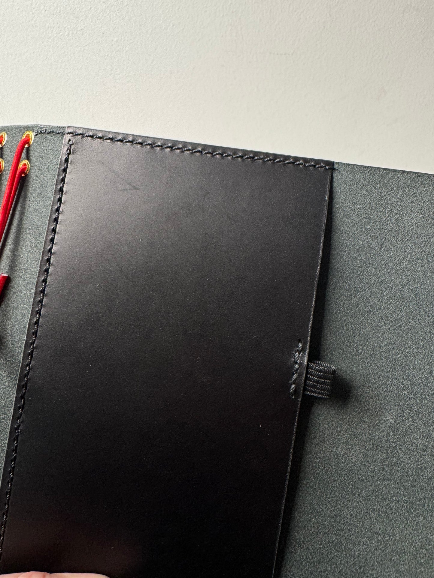 A6 Trifold Pocket Cover - Beauty Flaws