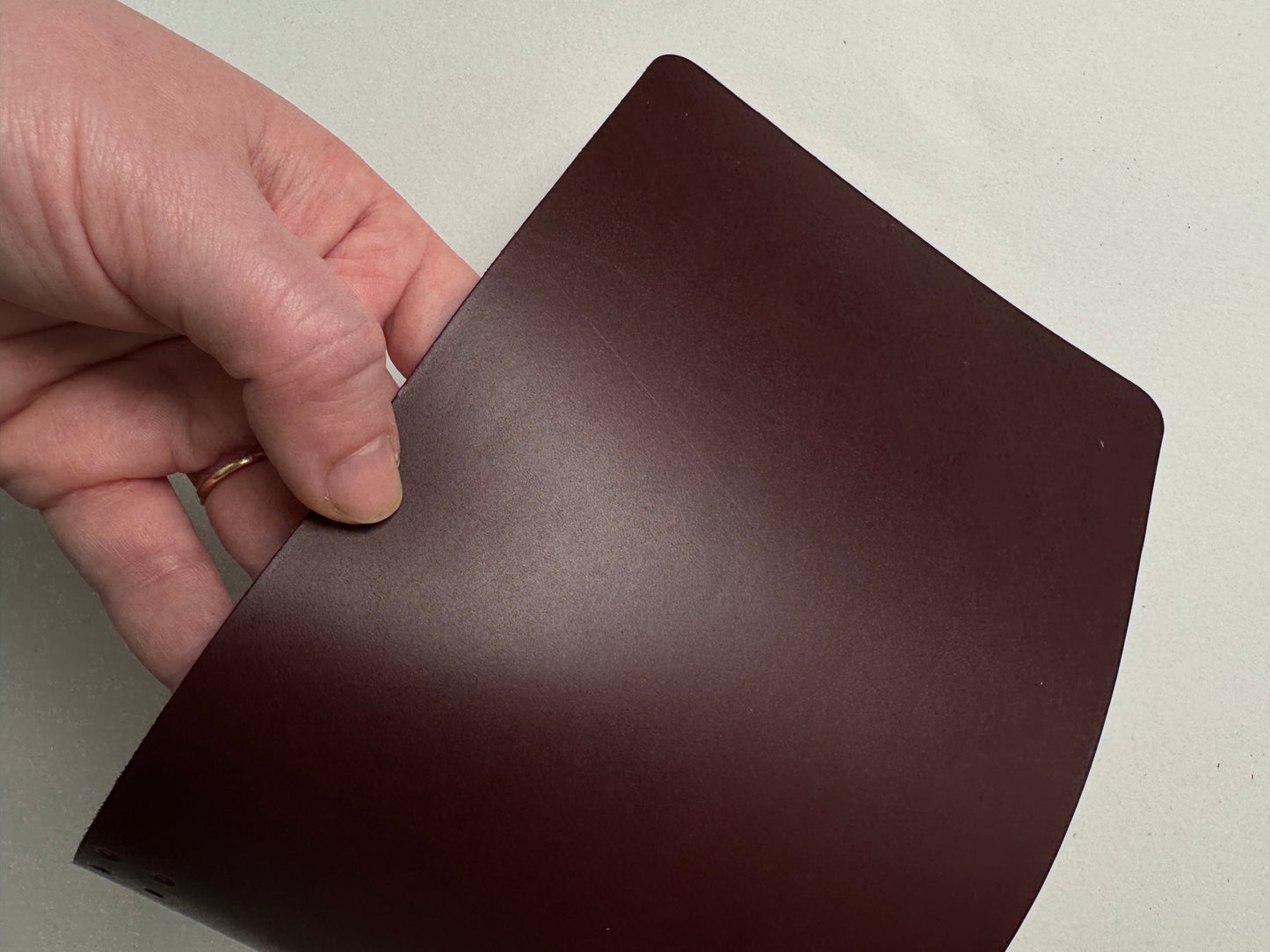 Beauty Flaw Chunky A6 - Burgundy