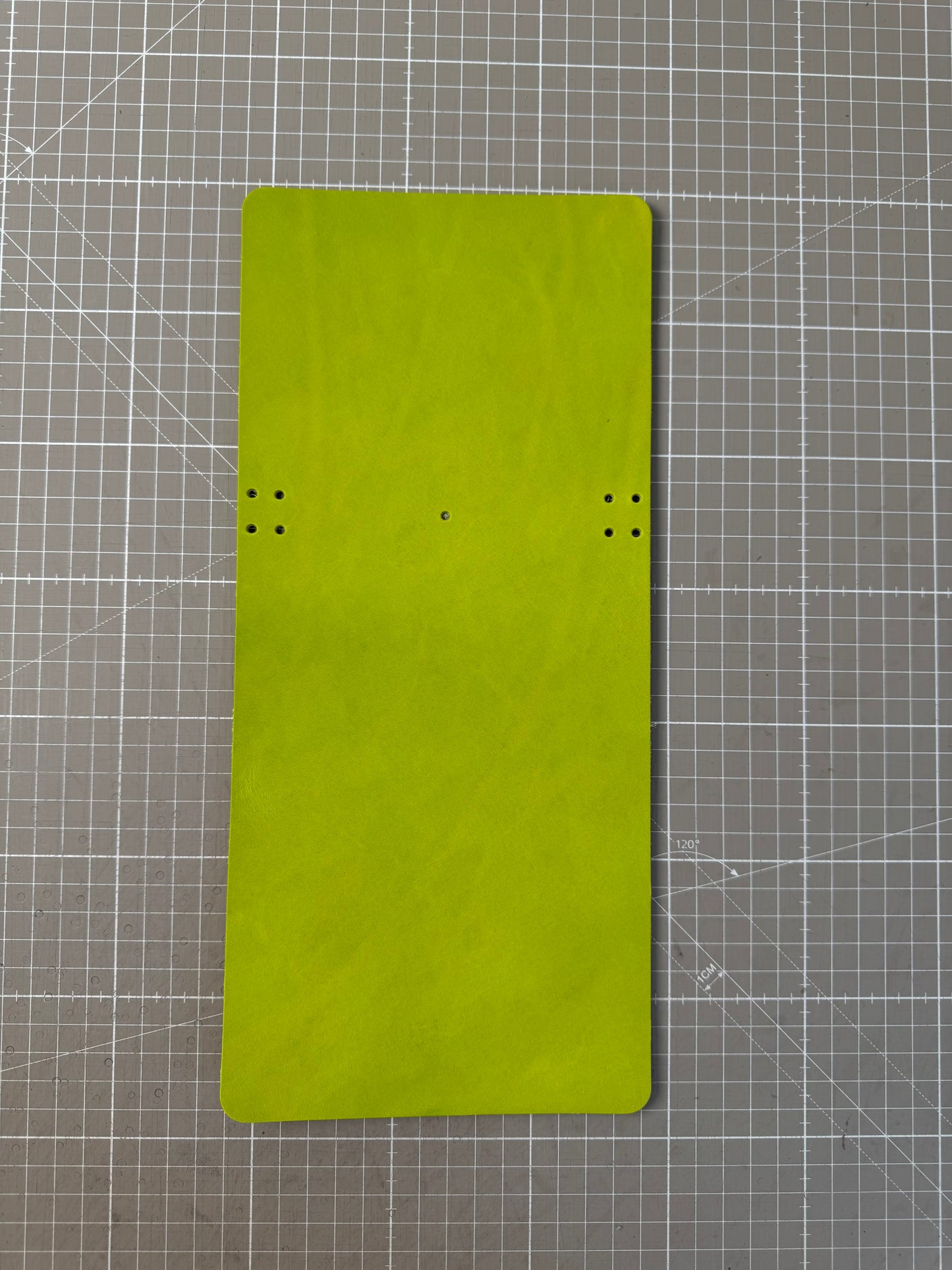 Chunky A6 Trifold Beauty Flaw