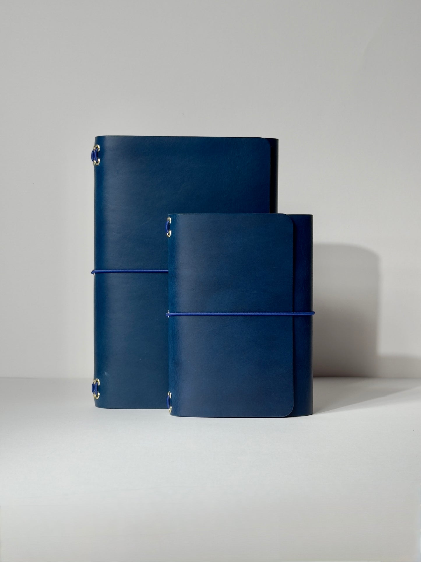 SLIM A5 Trifold Classic Colours