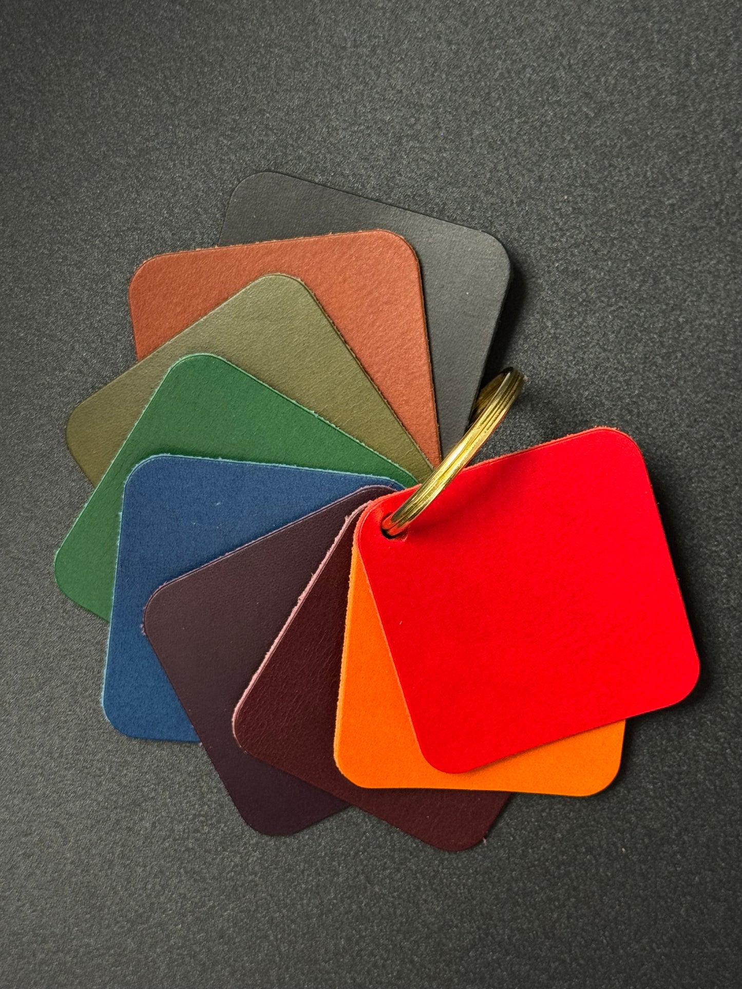 Trifold Grommet Cover B6