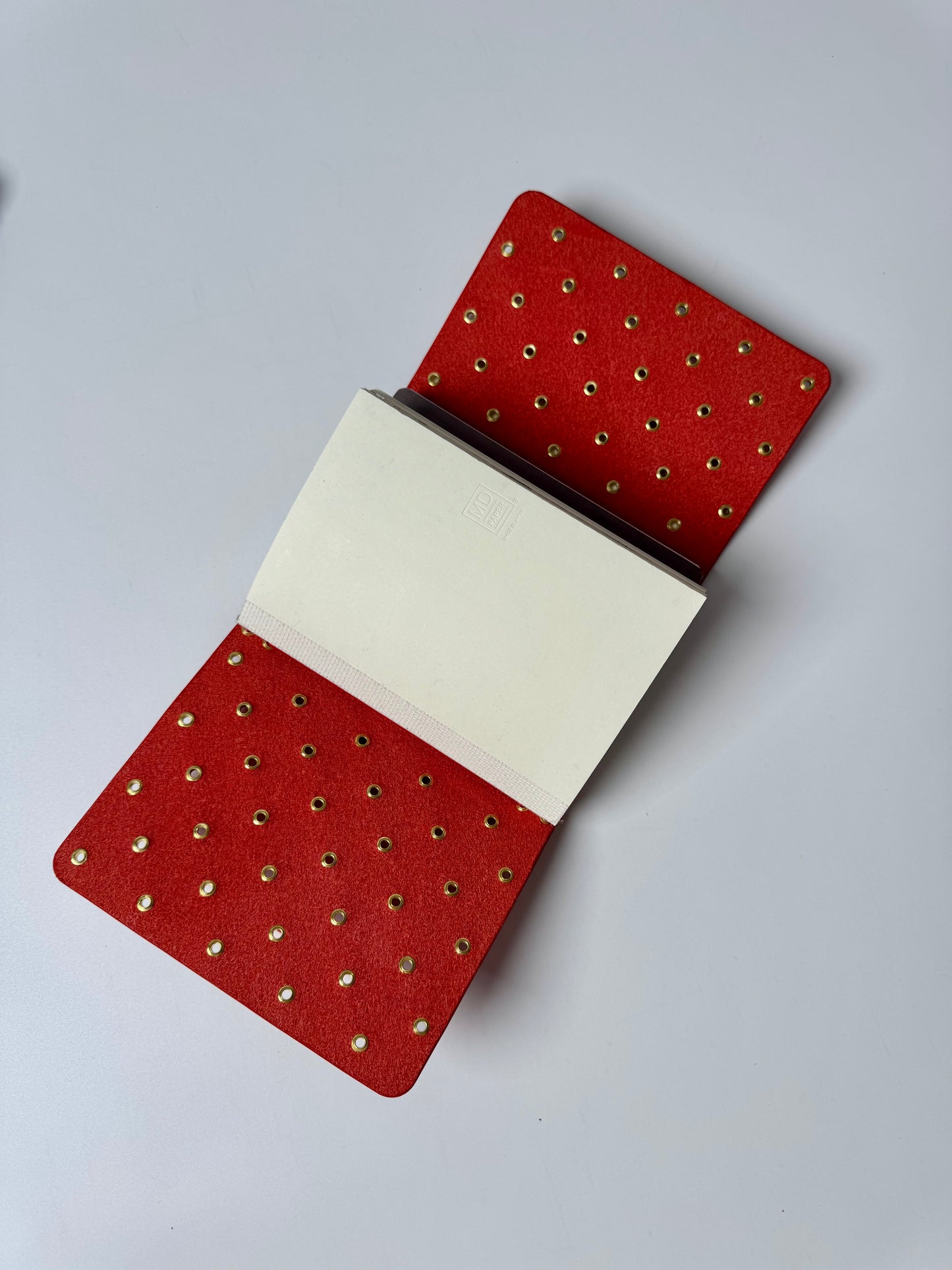 Trifold Grommet Cover Chunky A6