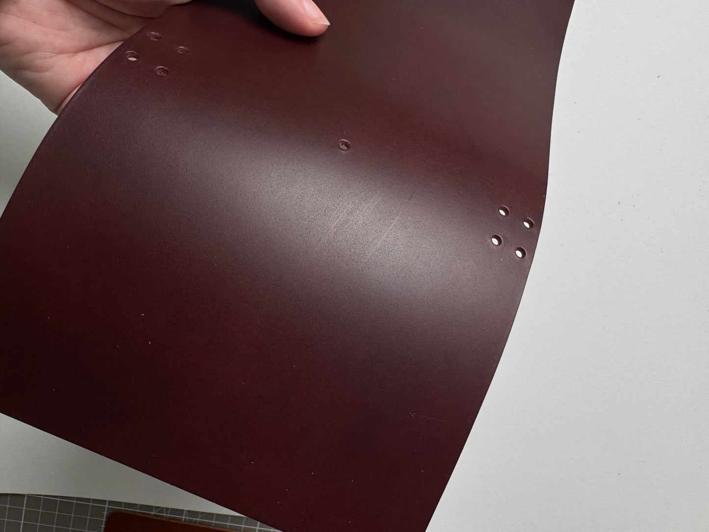 Beauty Flaw Chunky A6 - Burgundy